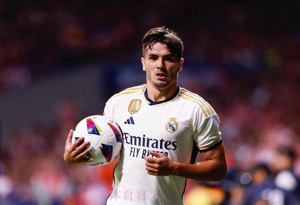 西媒:皇马希望今夏让迪亚斯回归 将开出涨薪续约报价